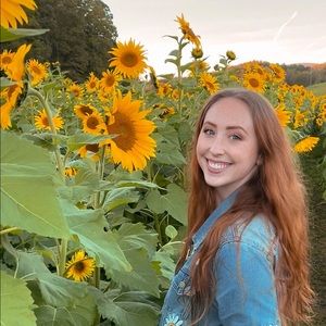 Meet your Posher, Rebecca